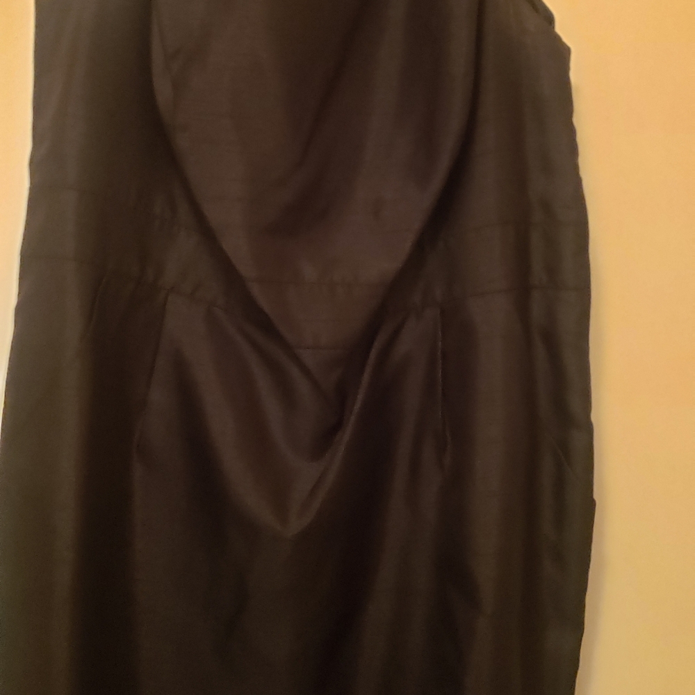 Dress - Picture 5 of 12